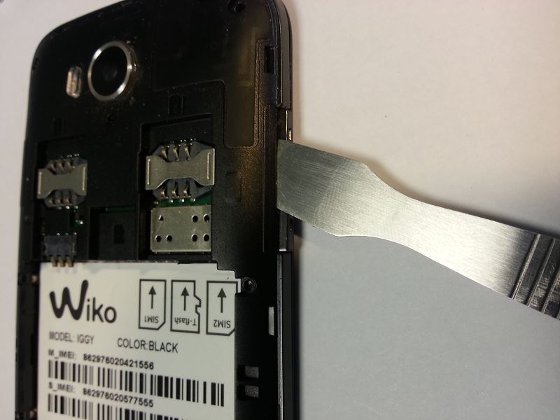 D&eacute;tacher ch&acirc;ssis interne wiko iggy