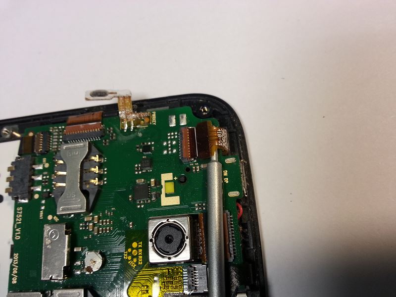 Lib&eacute;rer nappe cam&eacute;ra secondaire wiko iggy