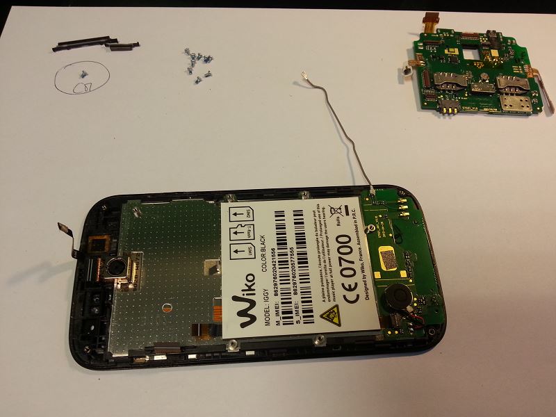 Carte m&egrave;re wiko iggy d&eacute;pos&eacute;e