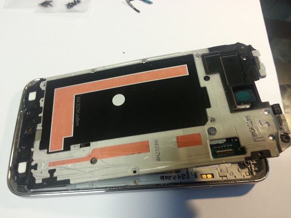Guide de d&eacute;montage et r&eacute;paration du Samsung Galaxy S5 SM-G900F &eacute;tape 25