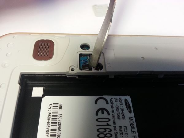 Guide de d&eacute;montage et r&eacute;paration du Samsung Galaxy S5 SM-G900F &eacute;tape A3